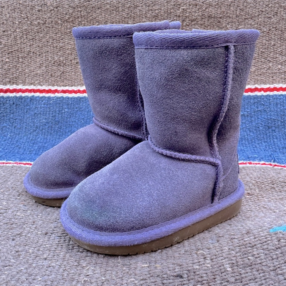 KB by UGGS - Toddler Short Boot in Purple